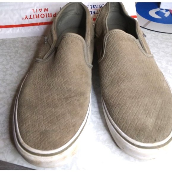 Vans Shoes - Vans classic Women 10 brown fabric casual slip-on loafer casual comfort shoe